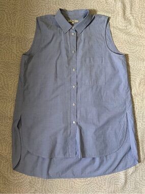 Madewell Women’s Sleeveless button down